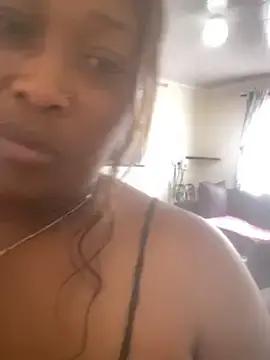 Stripchat Free Live Porn of Cardiebae89