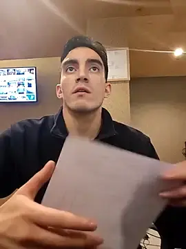 Stripchat Live Sex of TommyMomentum