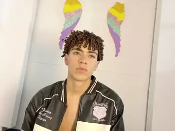 Stripchat Sex Cam of Monyel_Blake