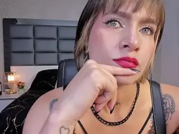Stripchat Sex Chat of Mrs_Regina_clk