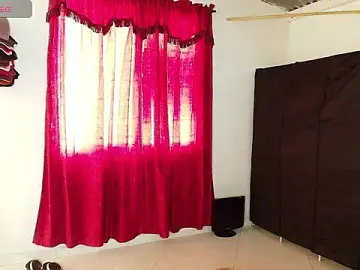 Stripchat Live Sex Cam of colinbrown