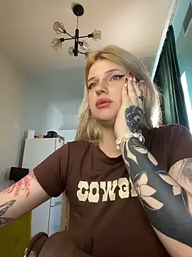 Stripchat Sex Cam of DriveThruCiri