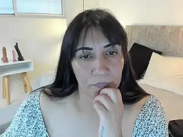 Stripchat Free Porn Cam of GiaFox_