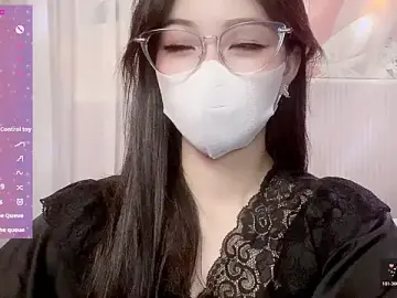 Stripchat Live Sex Cam of Emily_mmialody