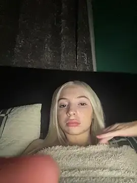 Stripchat Sex Chat of Glowing_Manny_Riah