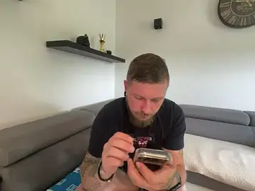 Stripchat Free Porn Cam of BonnyundClyde19