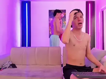 Stripchat Free Porn Cam of DesiresOfOlympus_