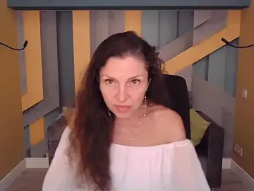 Stripchat Watch Live Sex Cams of EllaLong