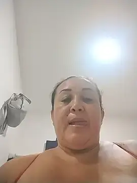 Stripchat Nude Webcam of Nini_Love_