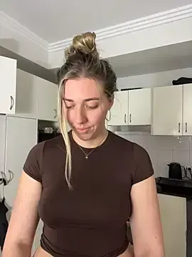 Stripchat Free Porn Cam of Aussielulu