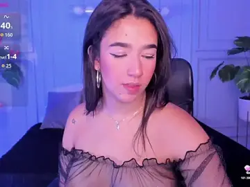 Stripchat Best live sex cam show of SaraaMills