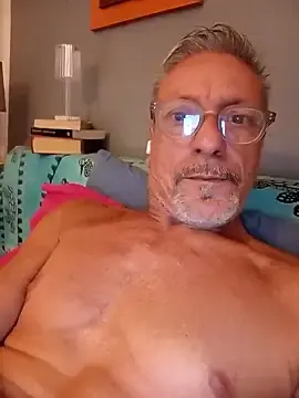Stripchat Free Live Porn of Deddyitalia3