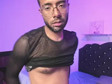 Stripchat Live Sex of Arez_Vortex_