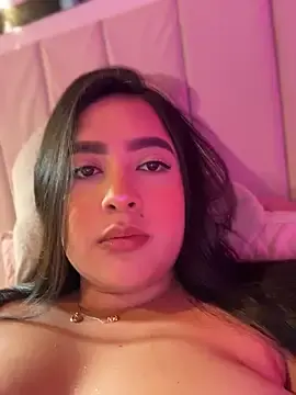 Stripchat Best live sex cam show of Emiily_Moore1