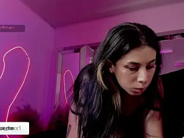 Stripchat Live Porn of Sara_Foxx1