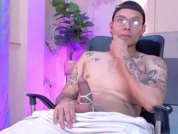 Stripchat Adult Video Chat of jack_torress
