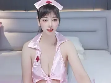 Stripchat Adult Webcam of Qi33wei