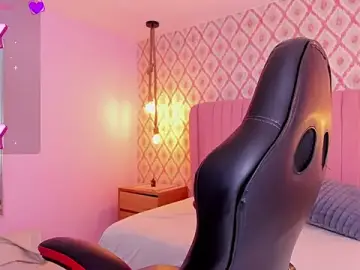 Stripchat Sex Chat of clarise_hall3