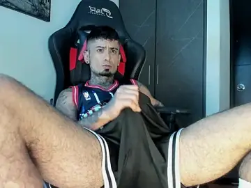 Stripchat Adult Webcam of sergiio_mesa27