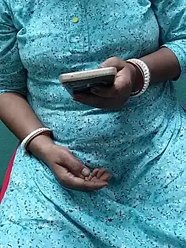 Stripchat Free Live Porn of desi_boudi87