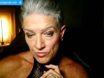 Stripchat Sex Cam of Devon2020