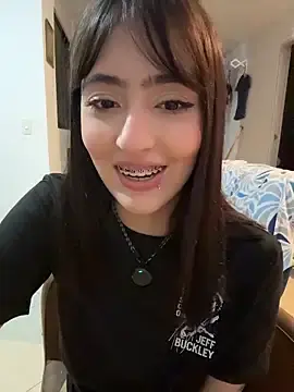 Stripchat Nude Webcam of HinaSweet