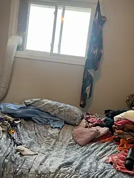 Stripchat Sex Cam of sluttybabygirl02