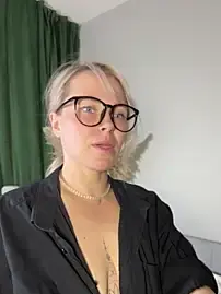 Stripchat Private Sex Chat of Charming_Daphny