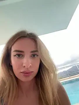 Stripchat Nude Webcam of EvieEvans