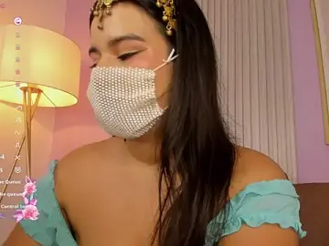 Stripchat Nude Webcam of Yasminee_