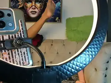 Stripchat Free Porn Cam of amydelahozgomez