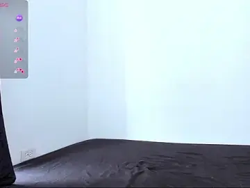 Stripchat Live Sex Cam of liammendoza98