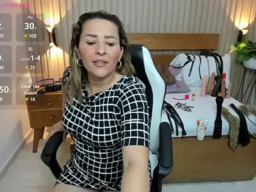 Stripchat Best Webcam of luciana_ballesteros_