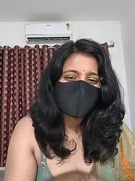 Stripchat Adult Webcam of Cute-Maanvi
