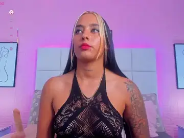 Stripchat Best live sex cam show of charlotte_kisss