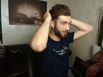 Stripchat Sex Cam of KyloEast