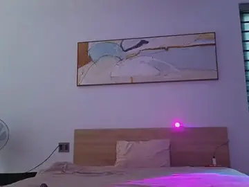 Stripchat Adult Webcam of YasmineWest