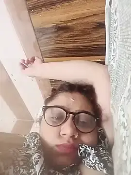 Stripchat Sex Cam of yourchahat27