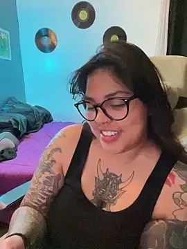 Stripchat Free Live Porn of miacanela_xo