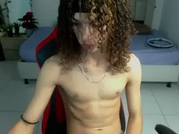 Stripchat Best Webcam of Axel_fox77