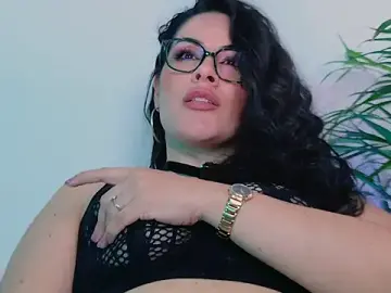 Stripchat Sex Cam of Pamela_Rosal