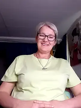 Stripchat Sex Cam of irinamaux