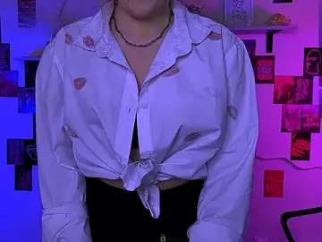 Stripchat Nude Webcam of luna_berryy