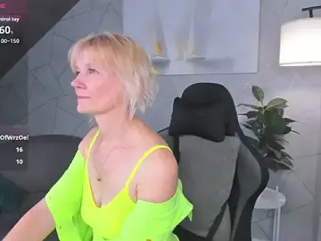 Stripchat Adult Webcam of Julie_Lucas