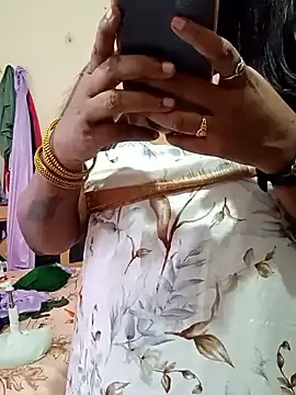 Stripchat Live Sex of poojag_2