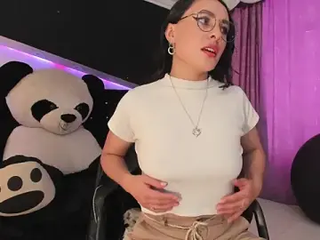 Stripchat Free Porn Cam of Coral_Gibson