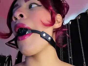 Stripchat Live Sex of charrlotte_quinn