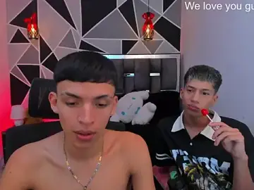 Stripchat Live Sex Cam of Juan_Nd_Steven