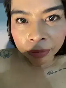 Stripchat Live Sex of roselyn_caprice