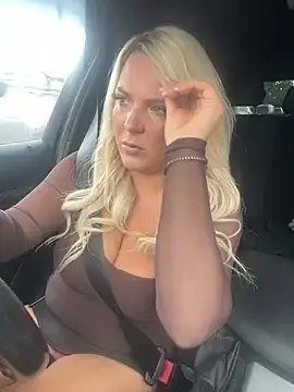 Stripchat Adult Webcams of Bustyblondebabe32